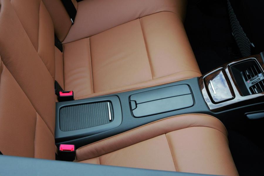  BMW 3-Series Convertible 2007 года  (фото 17 из 239)